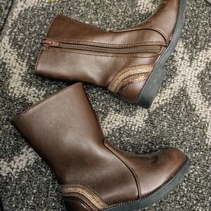 Girls Brown Boots With Glitter Detail